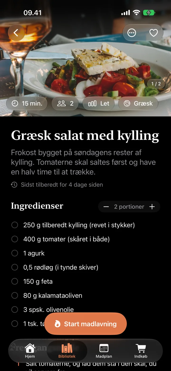 Opskriften på græsk salat med kylling i MealFoundry, med ingredienser og portionsvælger